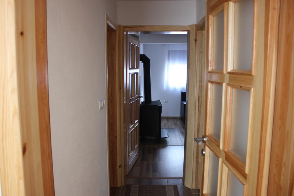 Apartments Zoni ヴラシチ エクステリア 写真