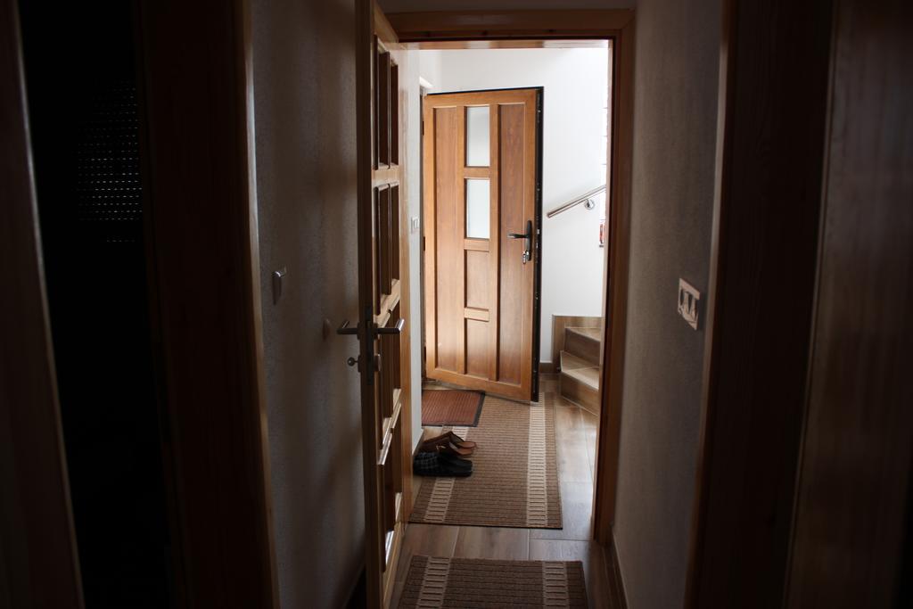 Apartments Zoni ヴラシチ エクステリア 写真